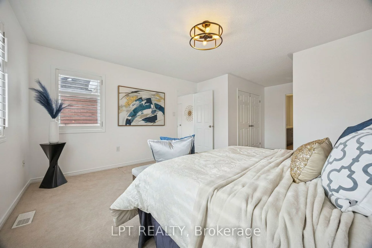61, Minerva, Cliffcrest, Toronto