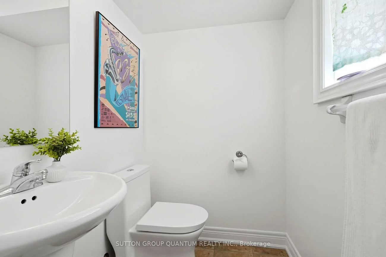 2268, Gerrard, East End-Danforth, Toronto