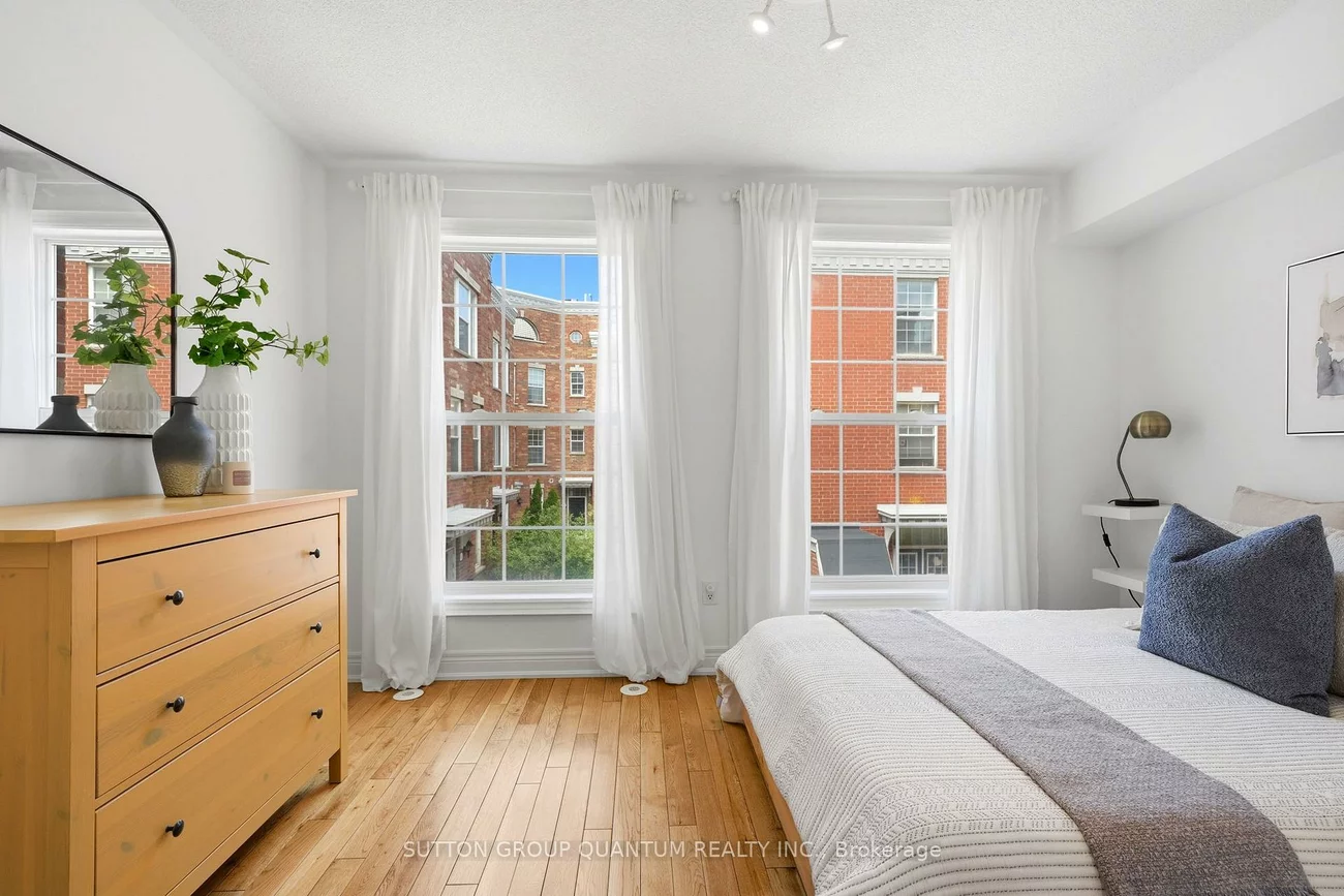 2268, Gerrard, East End-Danforth, Toronto