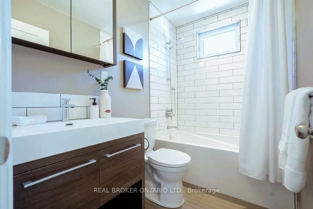 5, Heyworth, East End-Danforth, Toronto