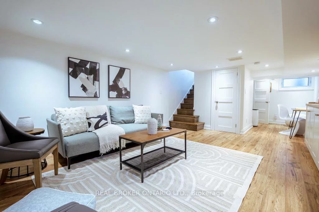 5, Heyworth, East End-Danforth, Toronto