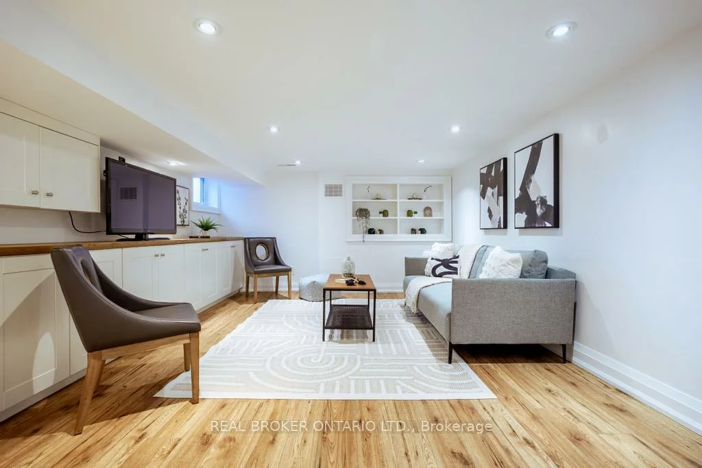 5, Heyworth, East End-Danforth, Toronto