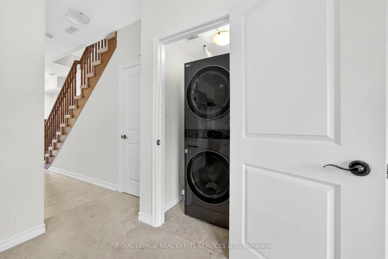 61, Pidgeon, Clairlea-Birchmount, Toronto