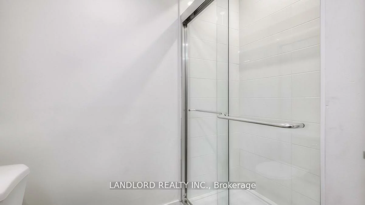 601, Logan, North Riverdale, Toronto