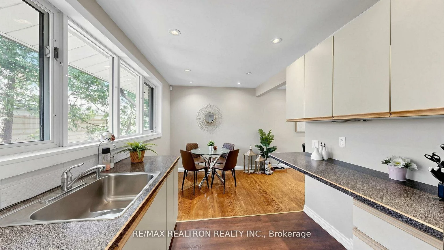57, Copping, Morningside, Toronto