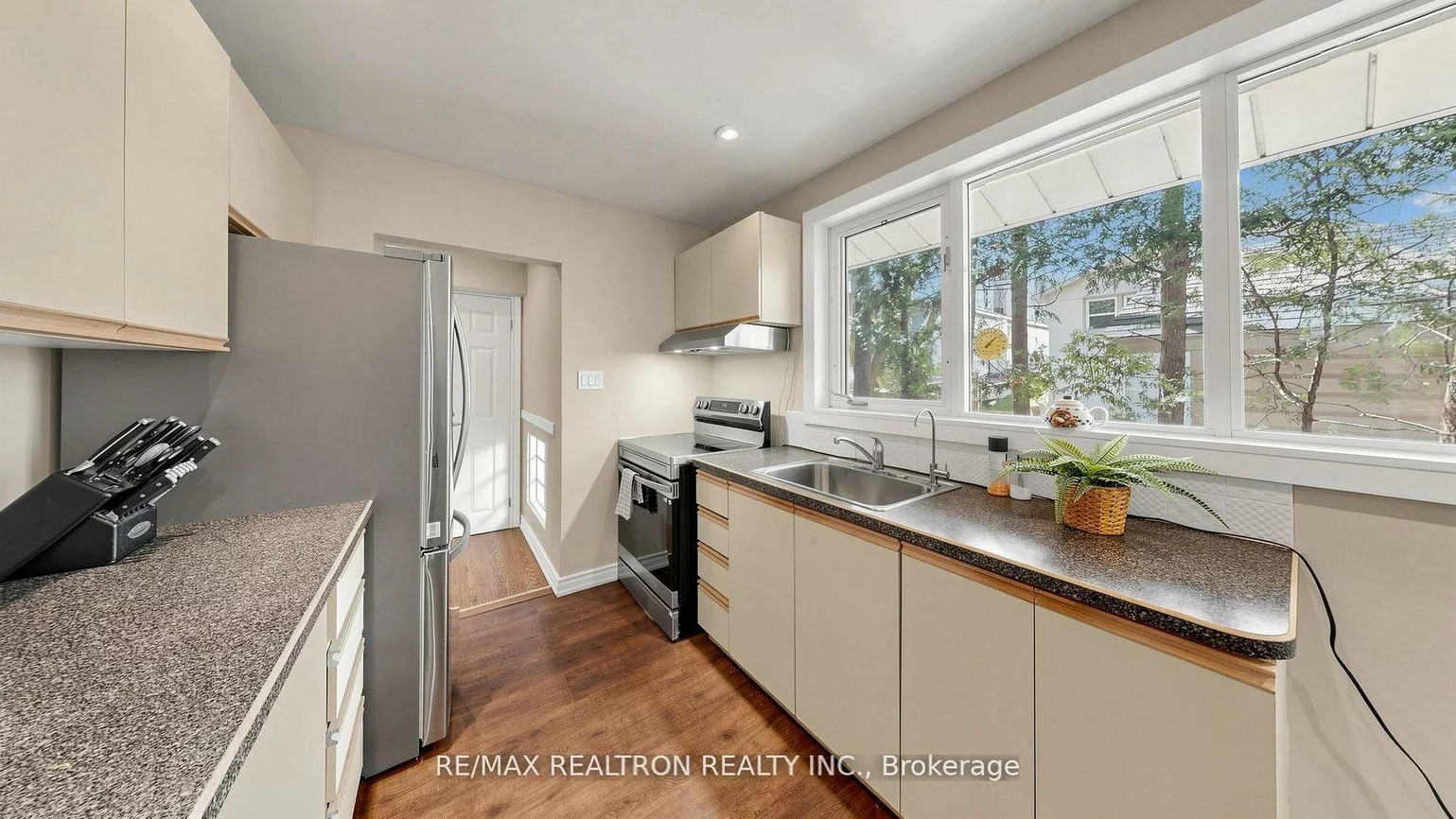 57, Copping, Morningside, Toronto