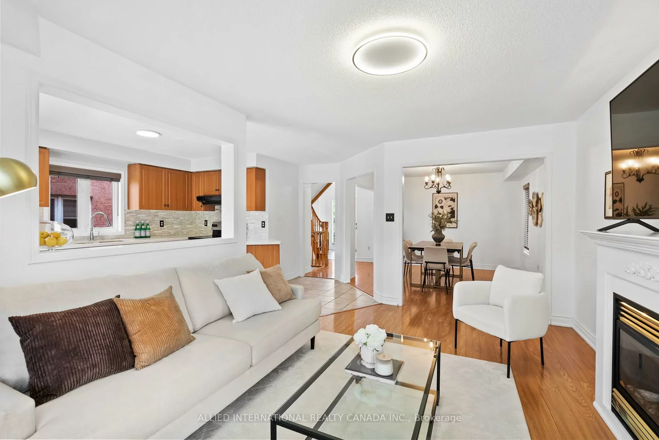 16, May Apple, West Hill, Toronto