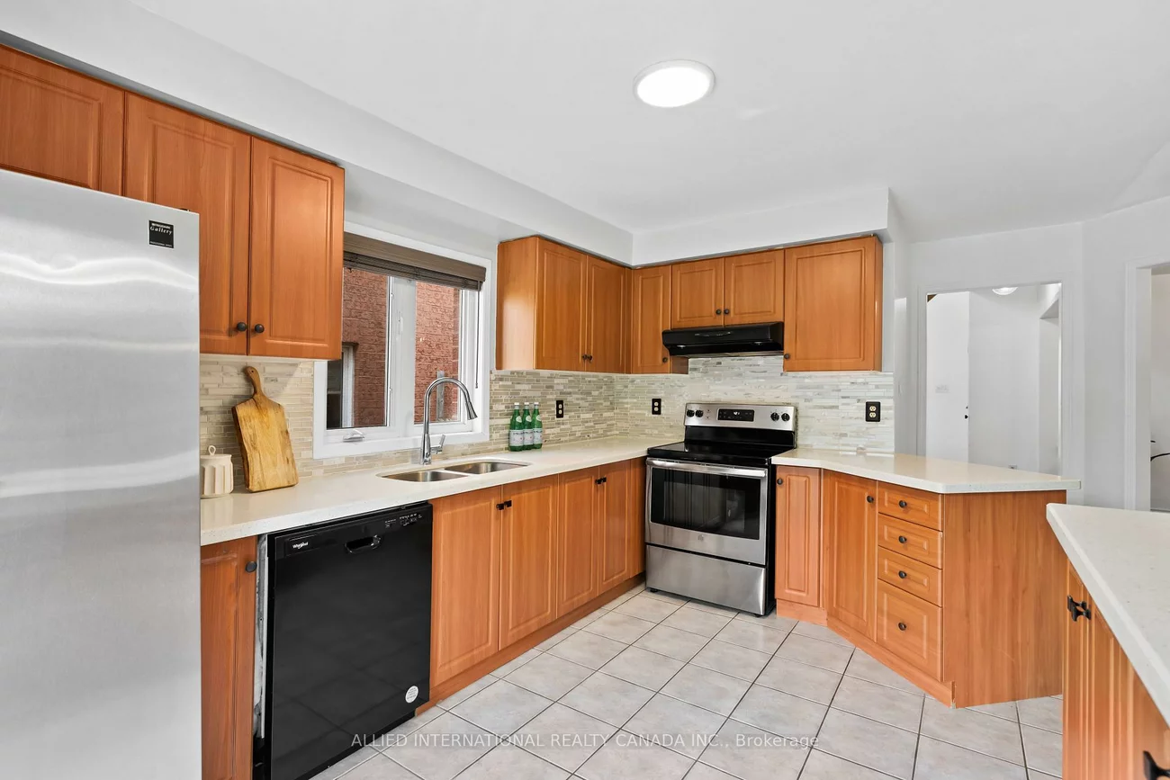 16, May Apple, West Hill, Toronto