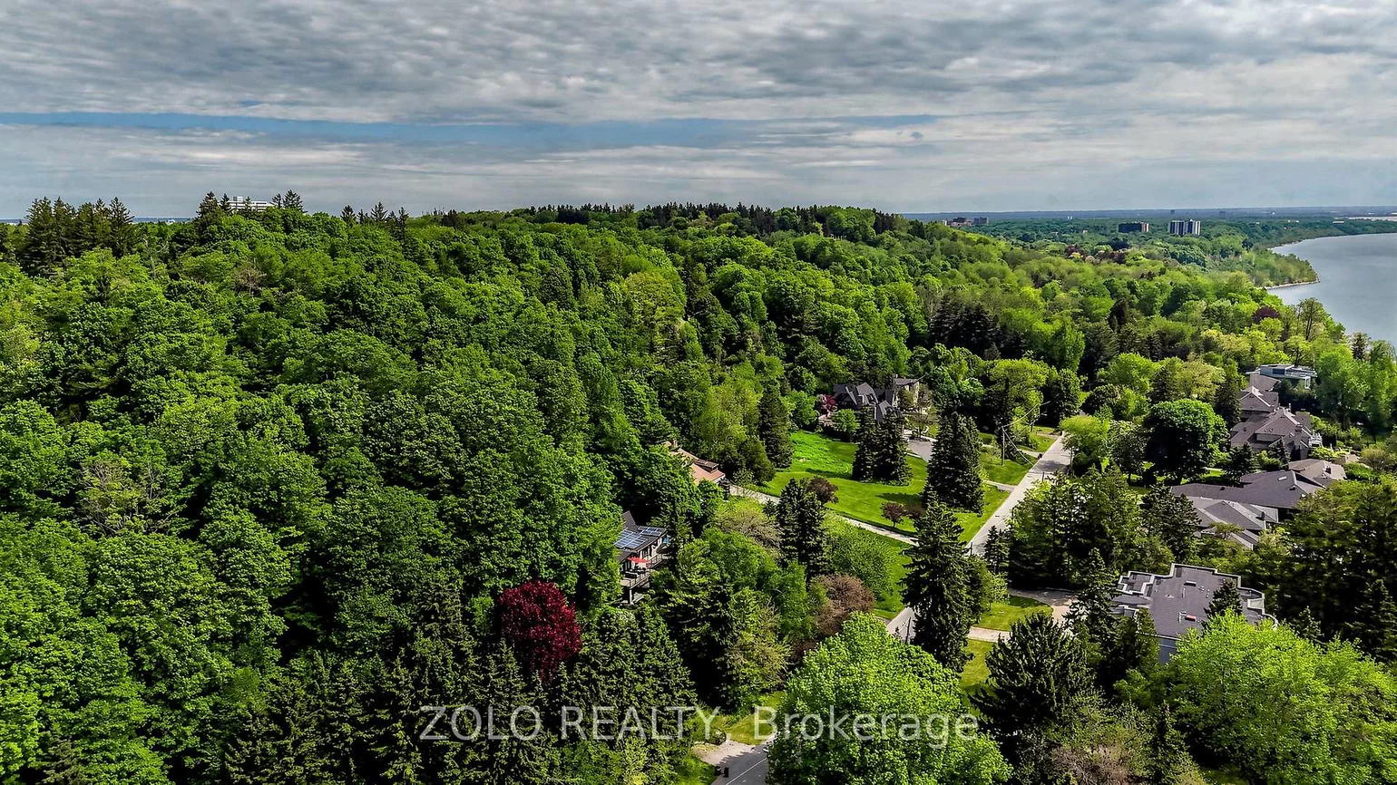 41, Meadowcliffe, Cliffcrest, Toronto