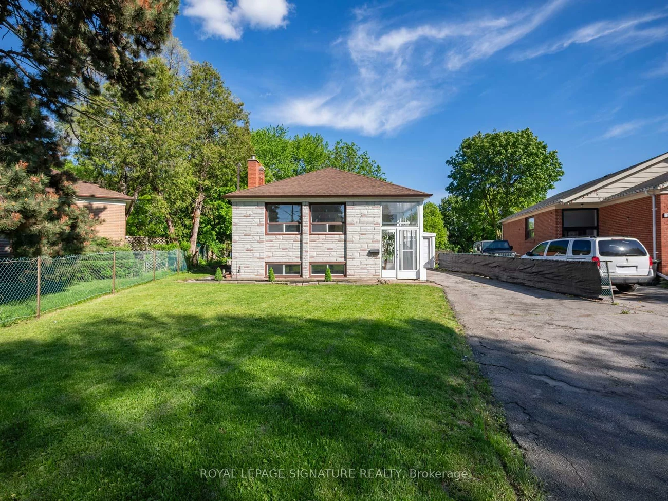 27, Dalecliff, Wexford-Maryvale, Toronto