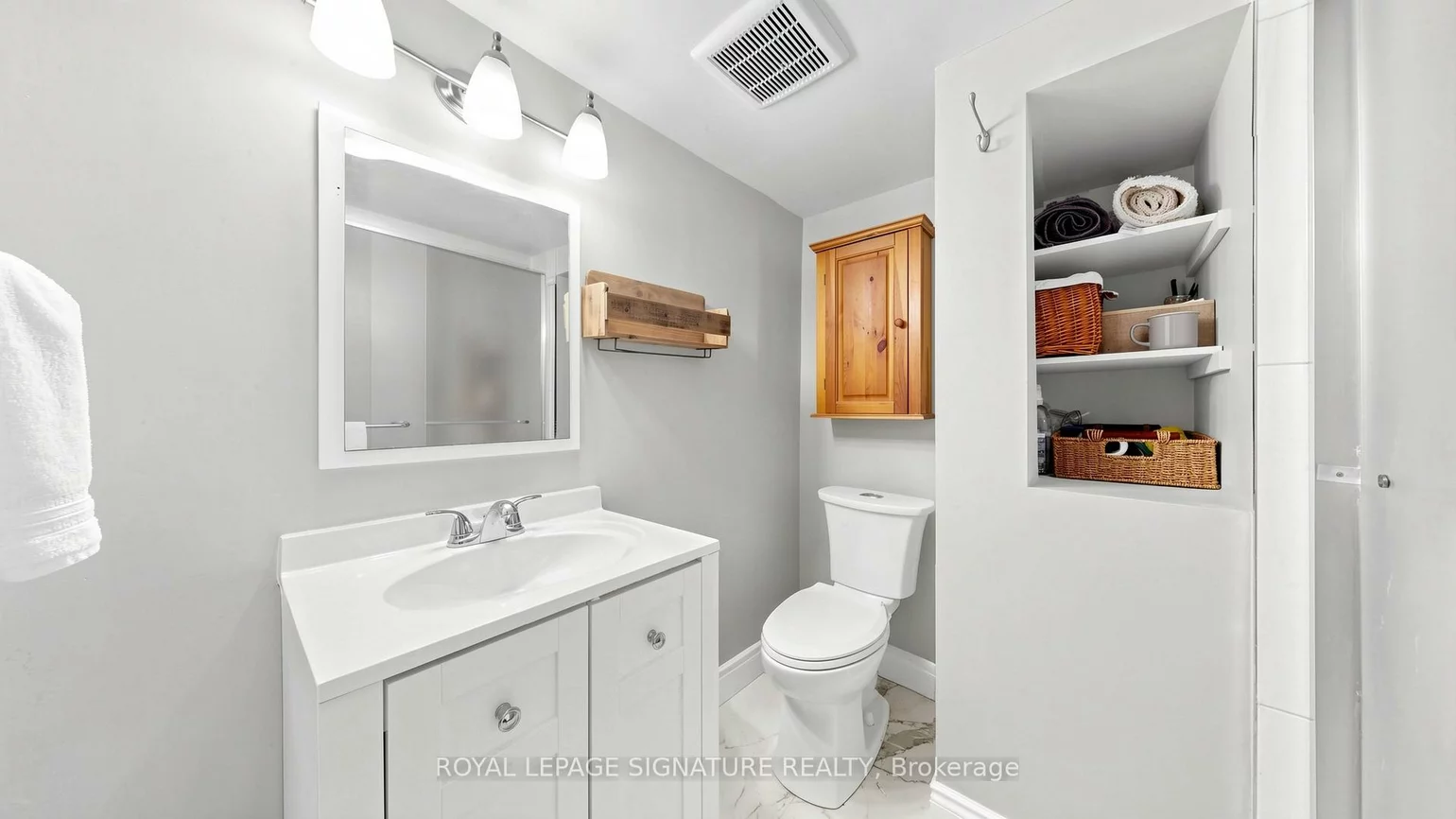 59, Woodgarden, West Hill, Toronto