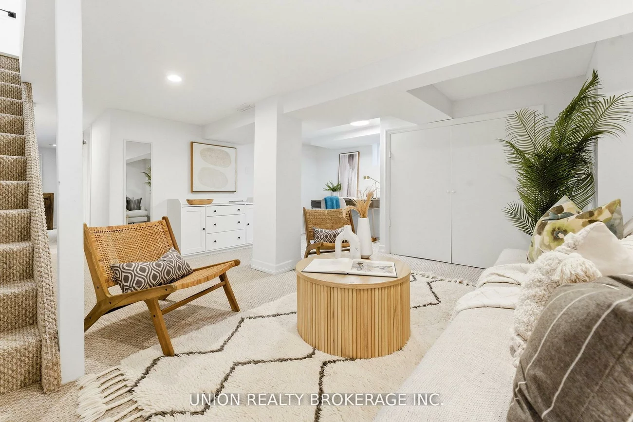 65, Harding, Birchcliffe-Cliffside, Toronto