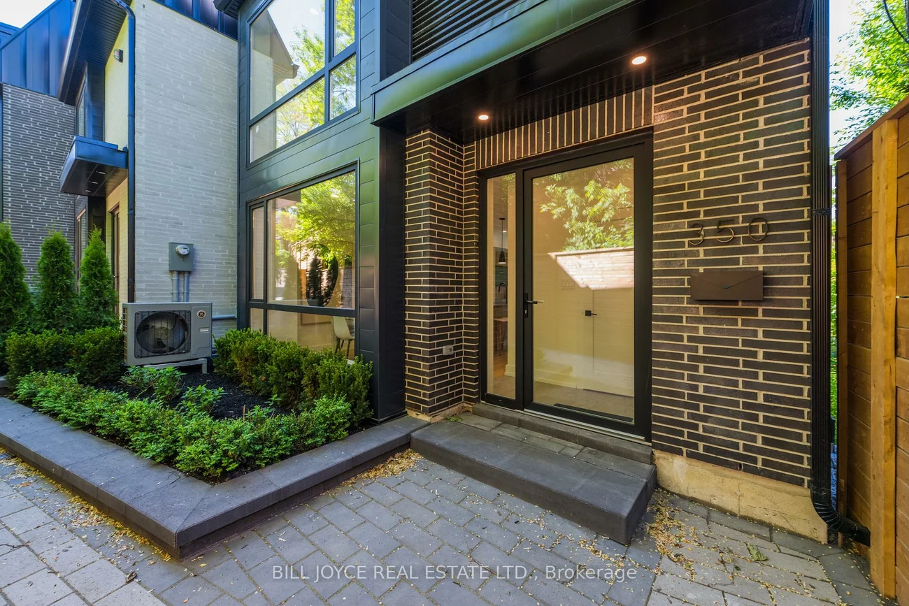 350, Lee, The Beaches, Toronto