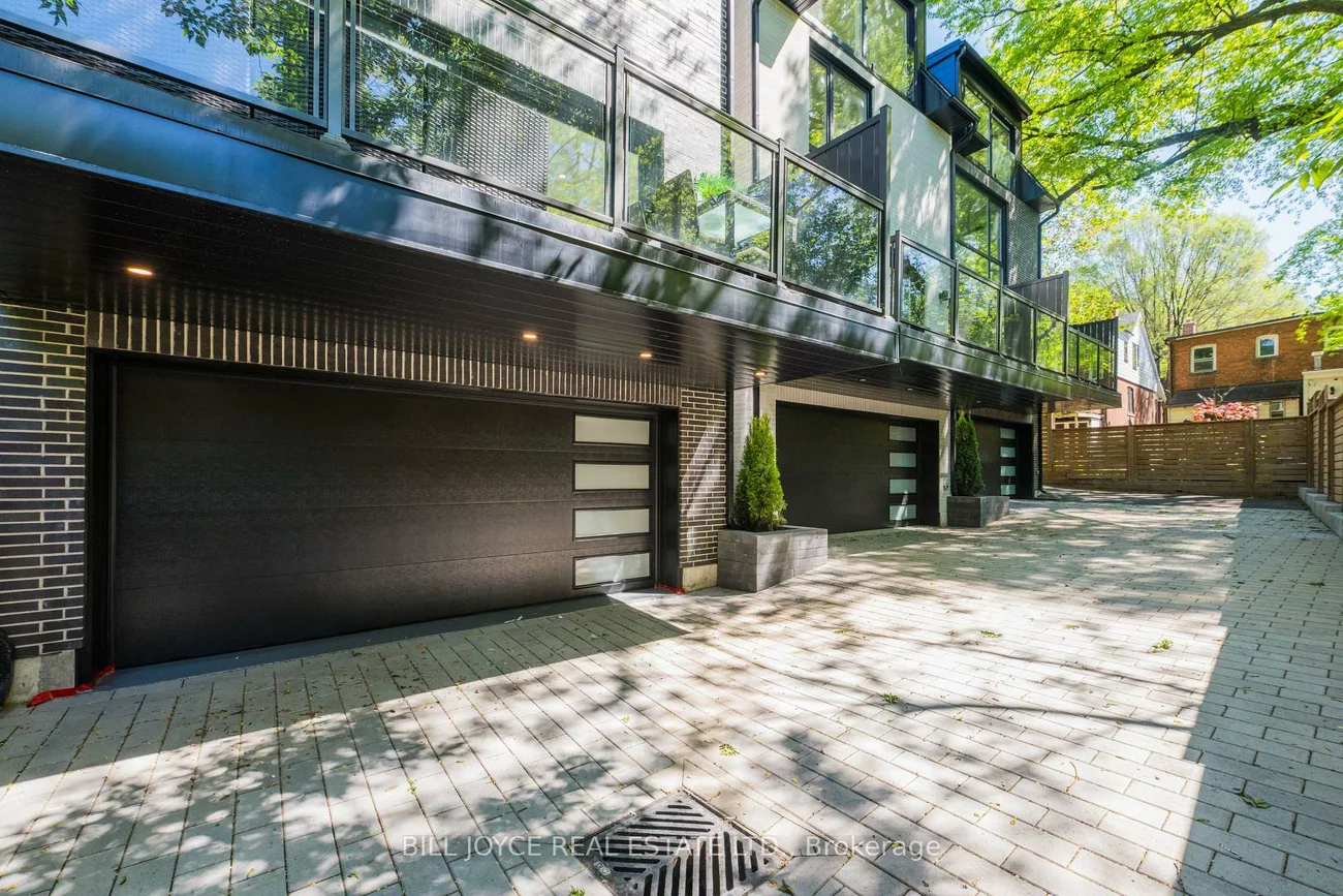 350, Lee, The Beaches, Toronto