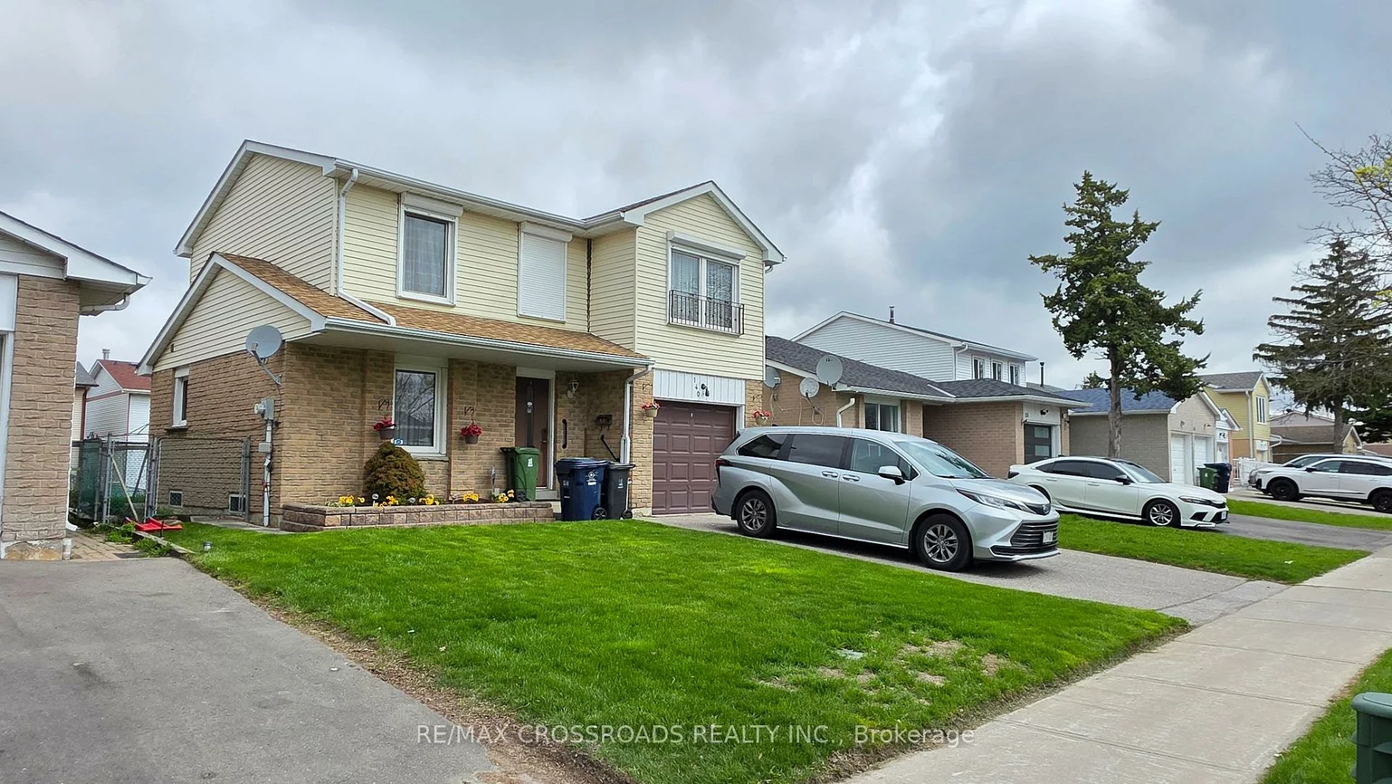 140, Goldhawk, Milliken, Toronto