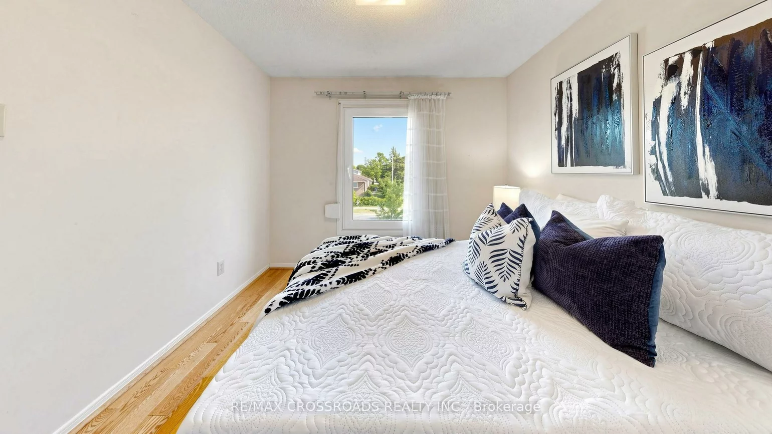 140, Goldhawk, Milliken, Toronto