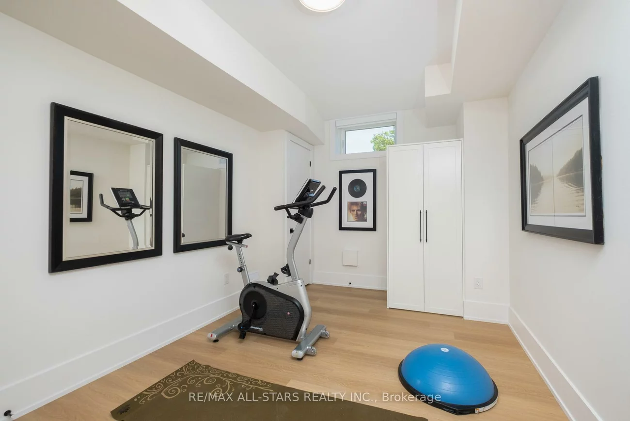 38, Clonmore, Birchcliffe-Cliffside, Toronto