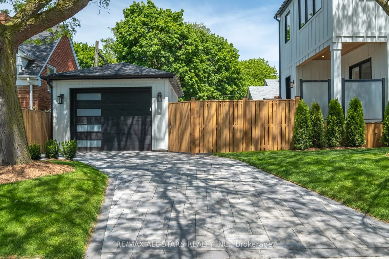 38, Clonmore, Birchcliffe-Cliffside, Toronto