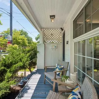 132, Hanson, Woodbine Corridor, Toronto