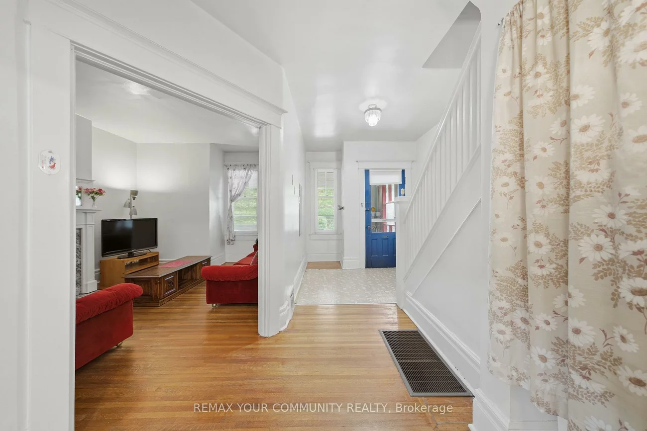 22, Coady, South Riverdale, Toronto