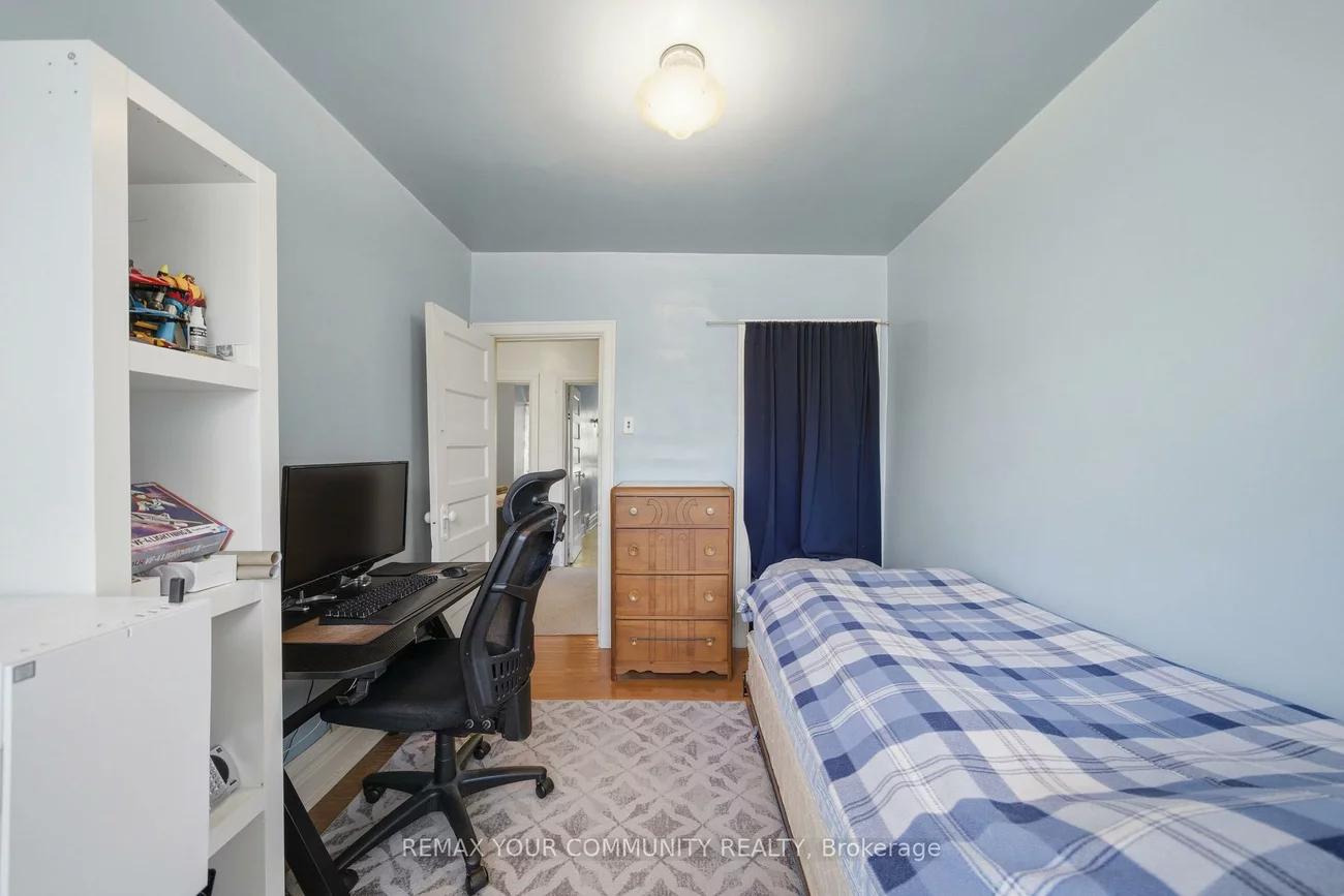 22, Coady, South Riverdale, Toronto
