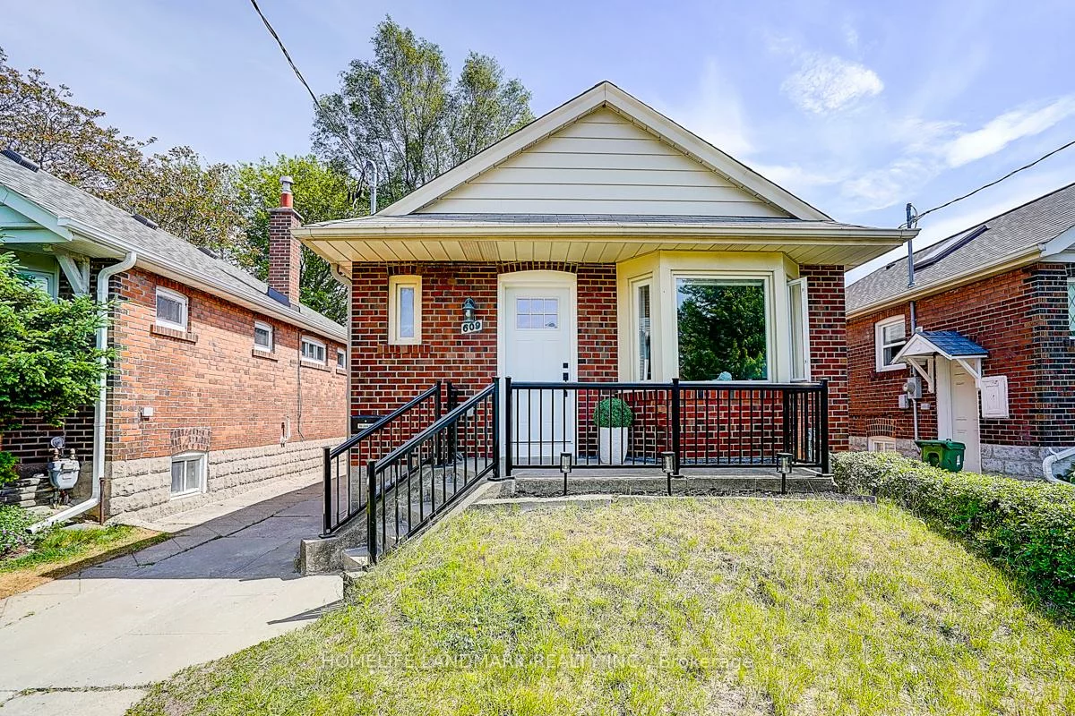 609, Mortimer, Danforth Village-East York, Toronto