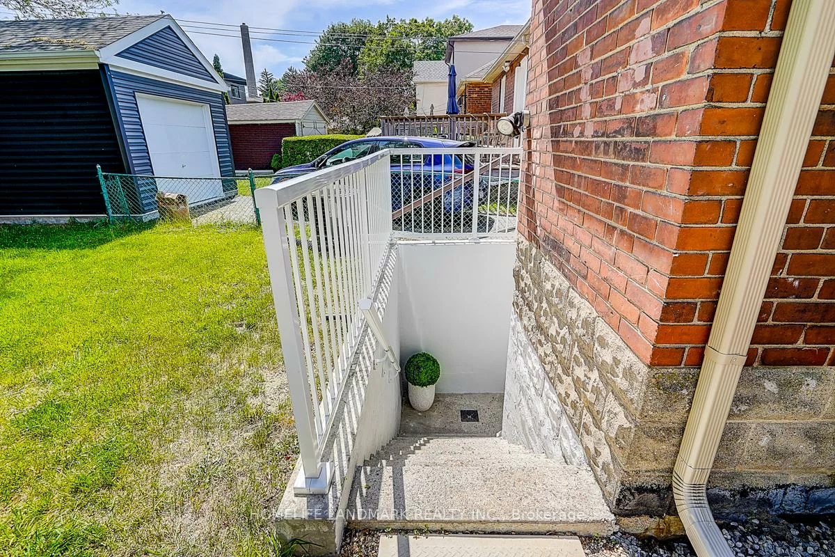 609, Mortimer, Danforth Village-East York, Toronto