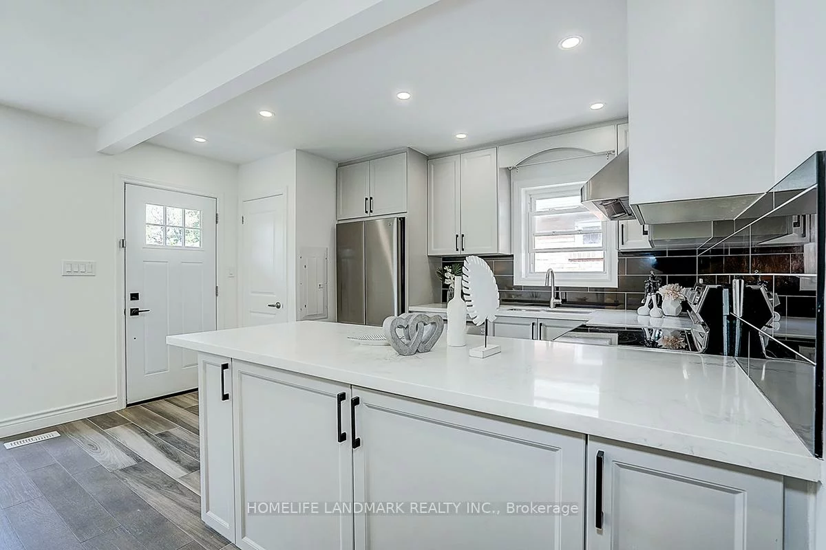 609, Mortimer, Danforth Village-East York, Toronto