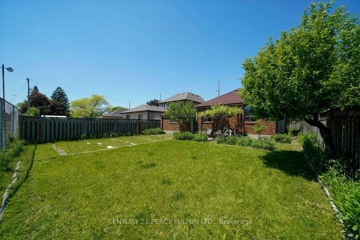 55, Cornwallis, Dorset Park, Toronto