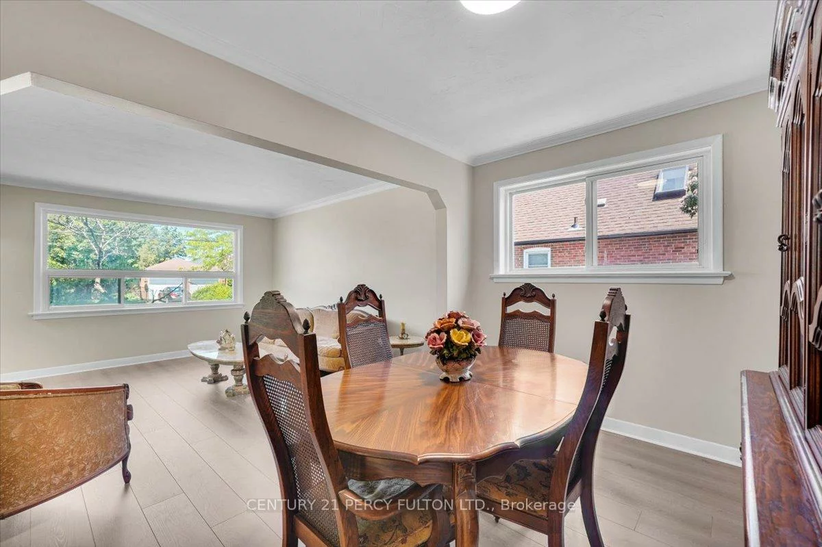 55, Cornwallis, Dorset Park, Toronto