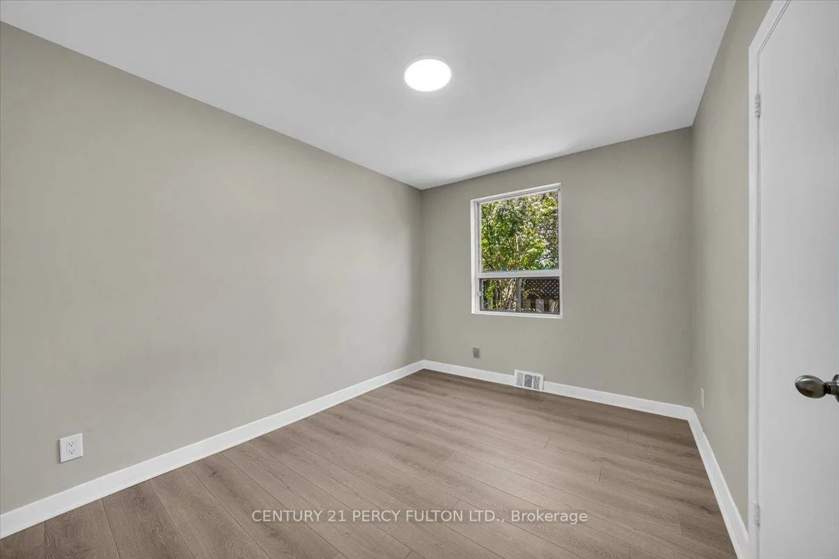 55, Cornwallis, Dorset Park, Toronto