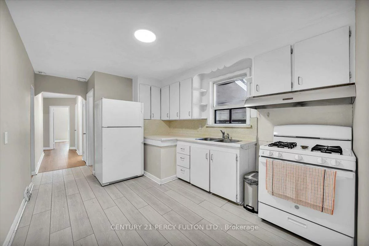 55, Cornwallis, Dorset Park, Toronto