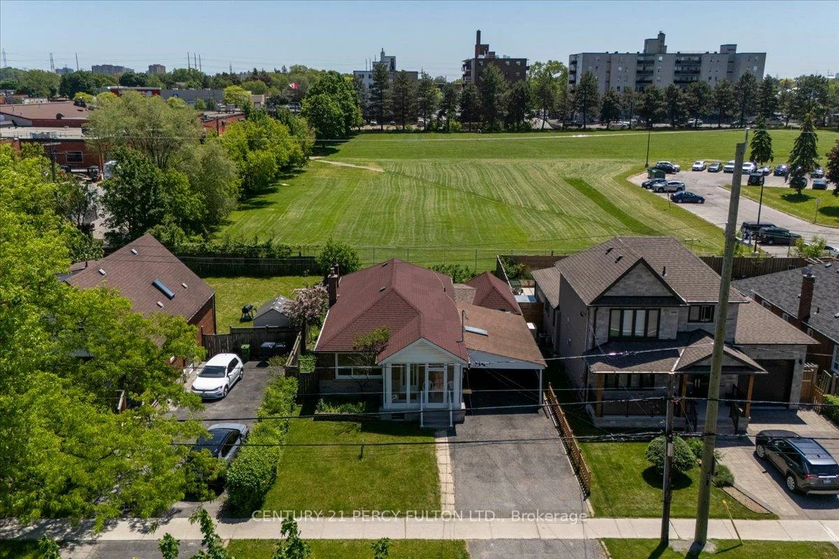55, Cornwallis, Dorset Park, Toronto