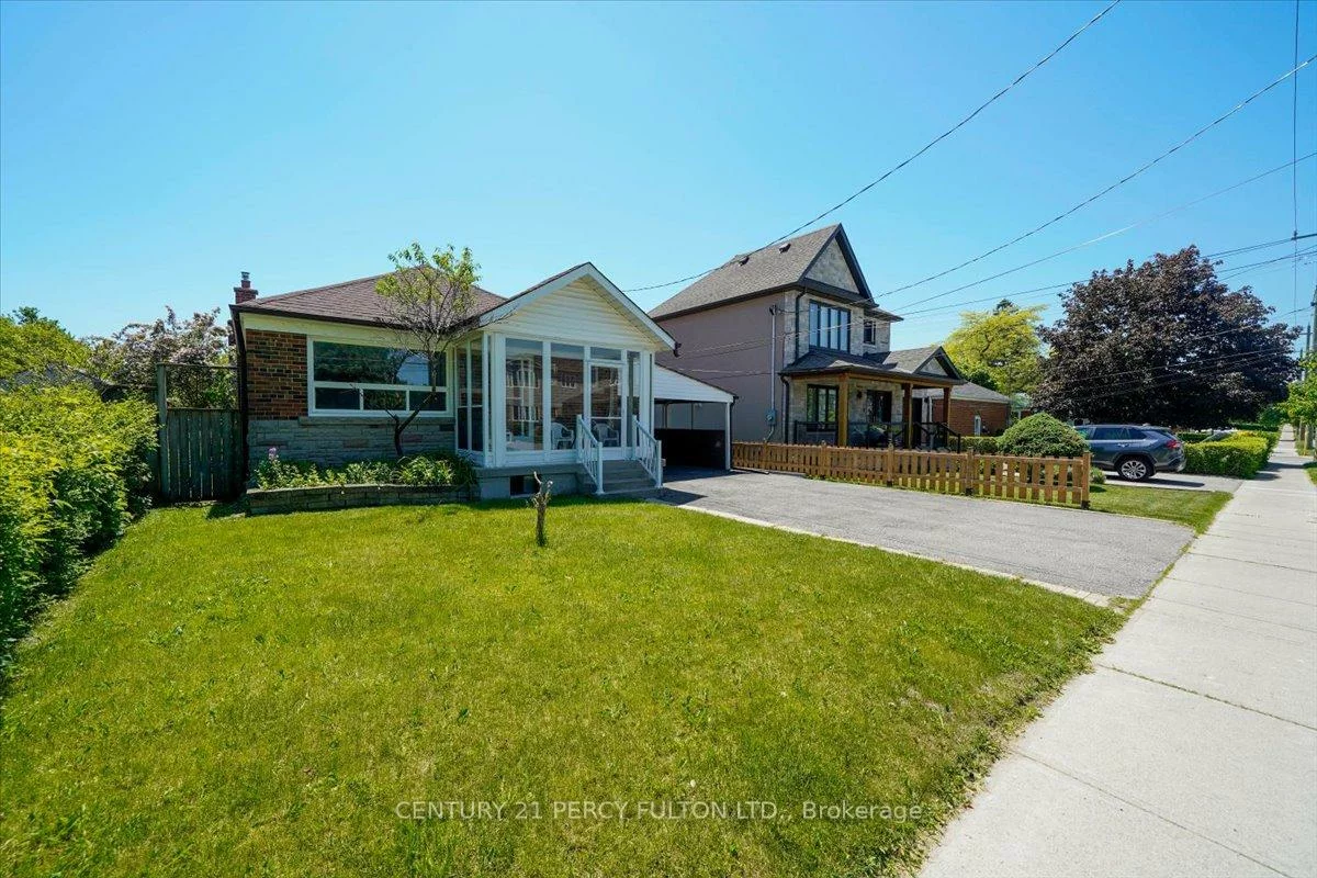 55, Cornwallis, Dorset Park, Toronto
