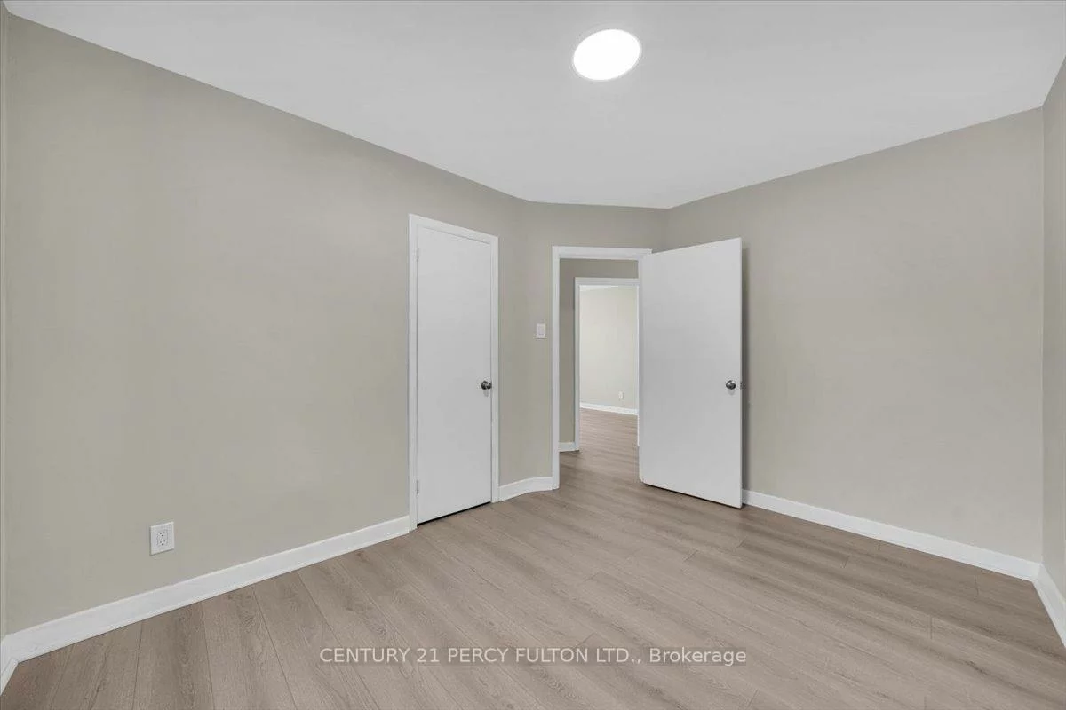 55, Cornwallis, Dorset Park, Toronto
