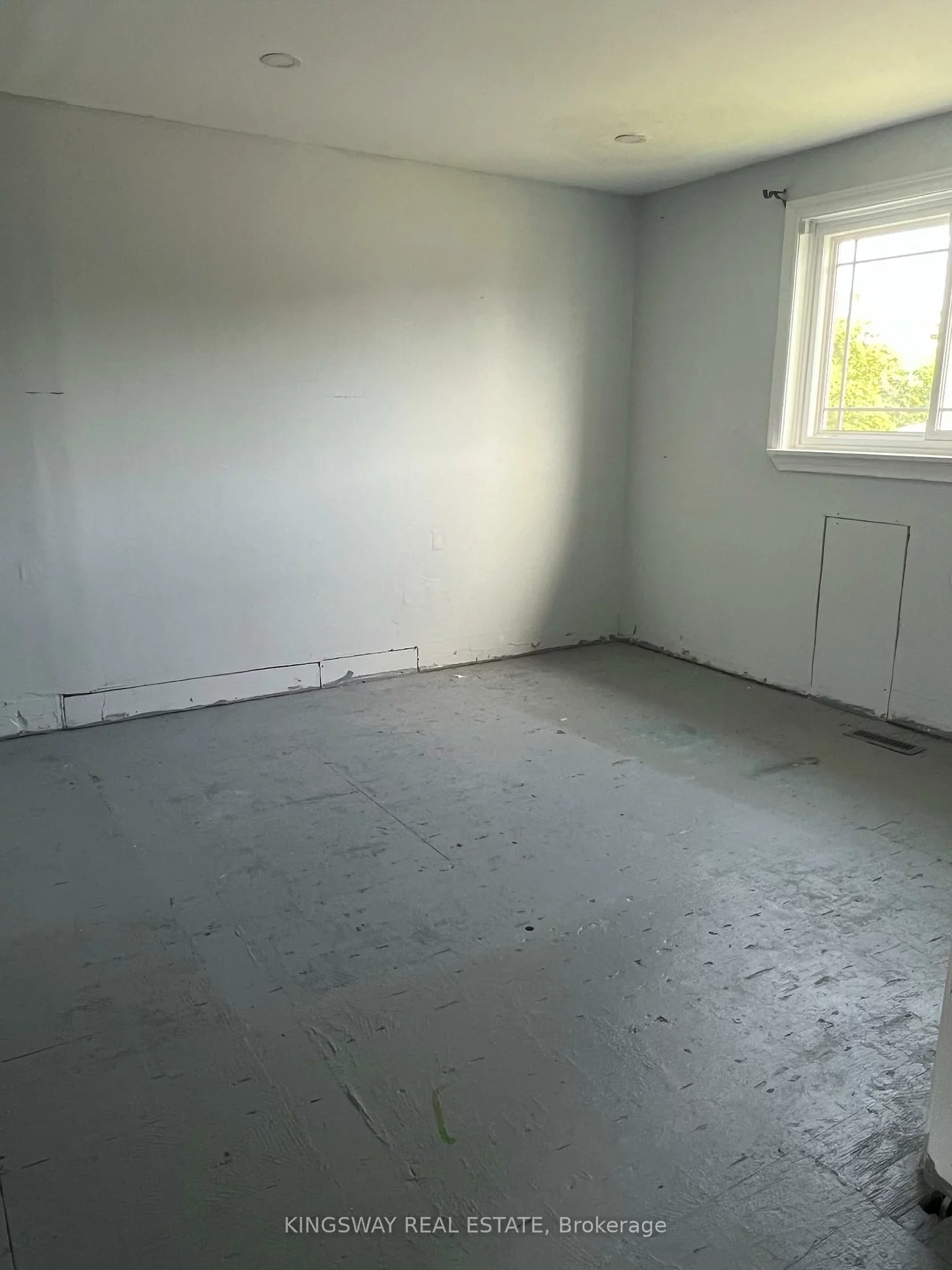 18, Gemshaw, Malvern, Toronto