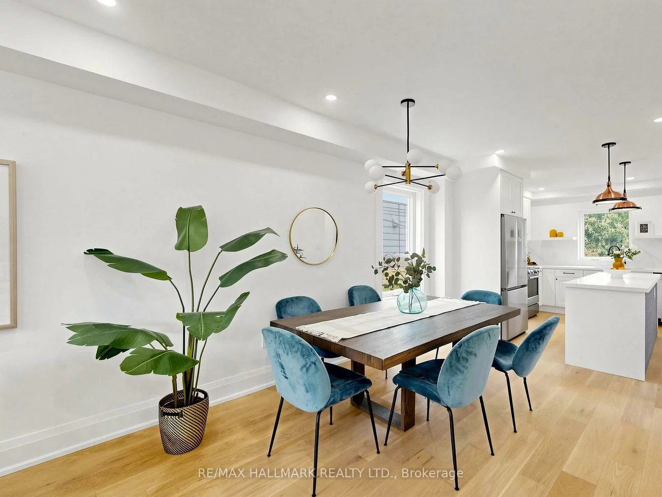 44, Queensdale, Danforth Village-East York, Toronto
