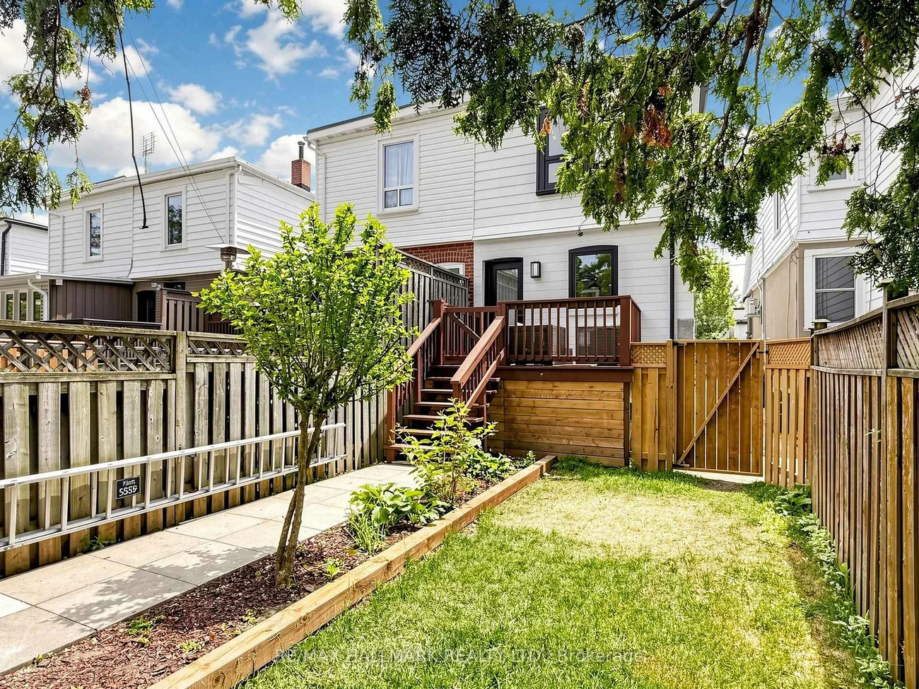 44, Queensdale, Danforth Village-East York, Toronto