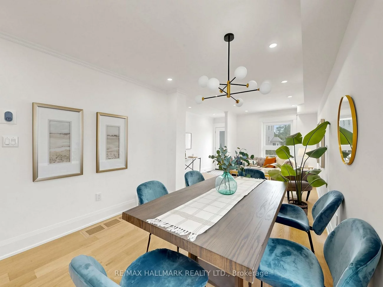 44, Queensdale, Danforth Village-East York, Toronto