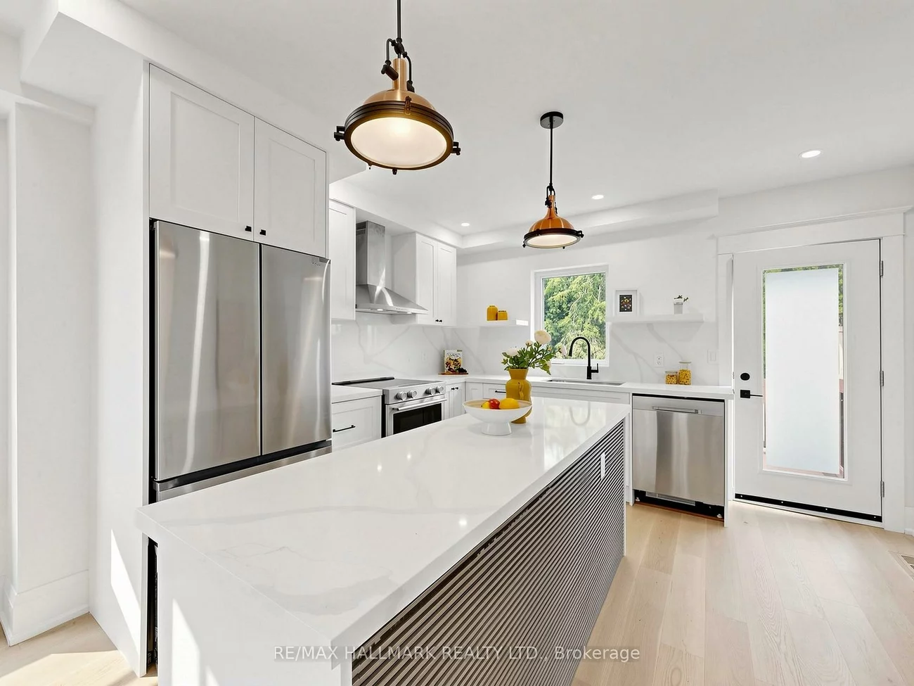 44, Queensdale, Danforth Village-East York, Toronto