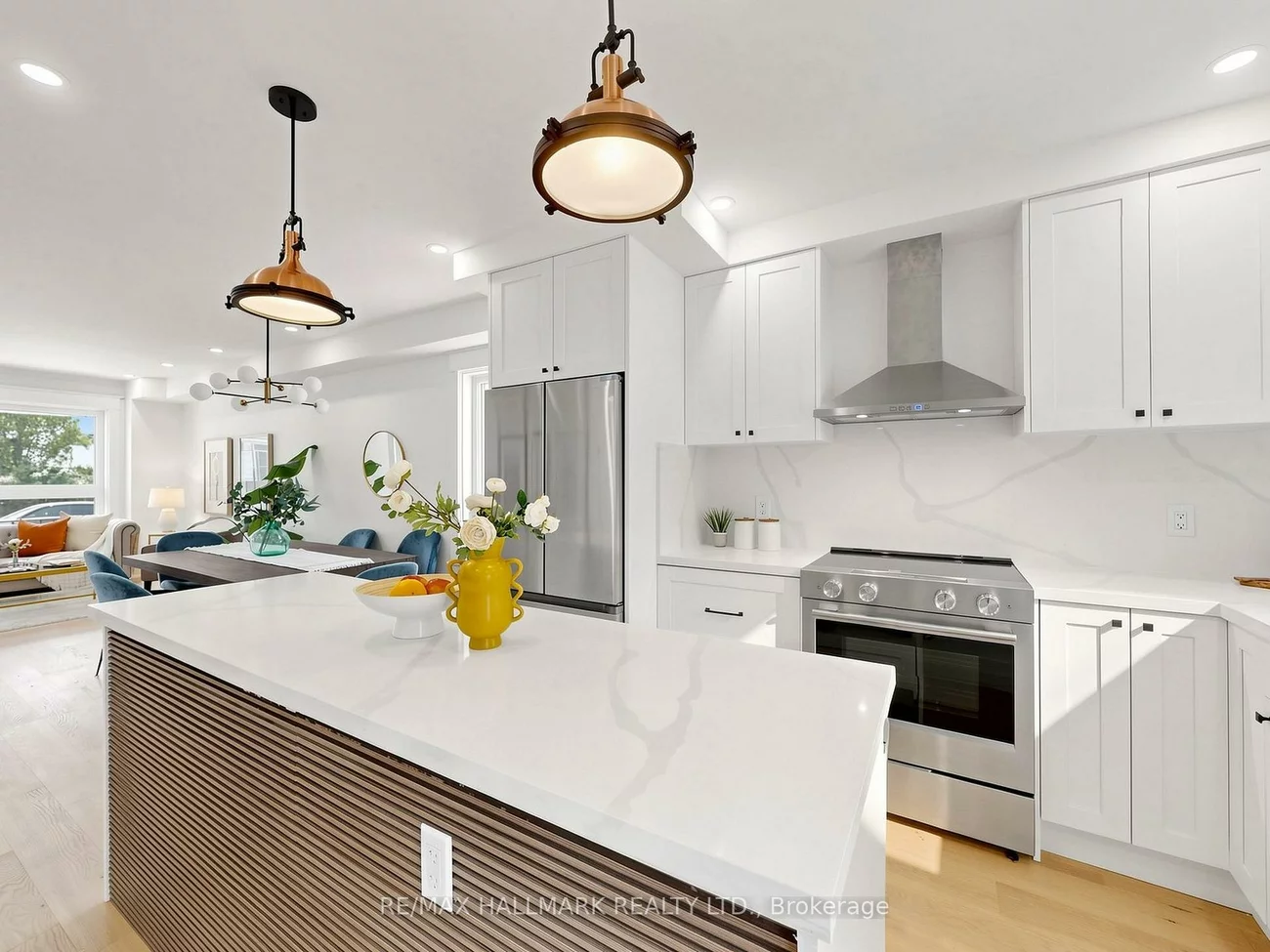 44, Queensdale, Danforth Village-East York, Toronto