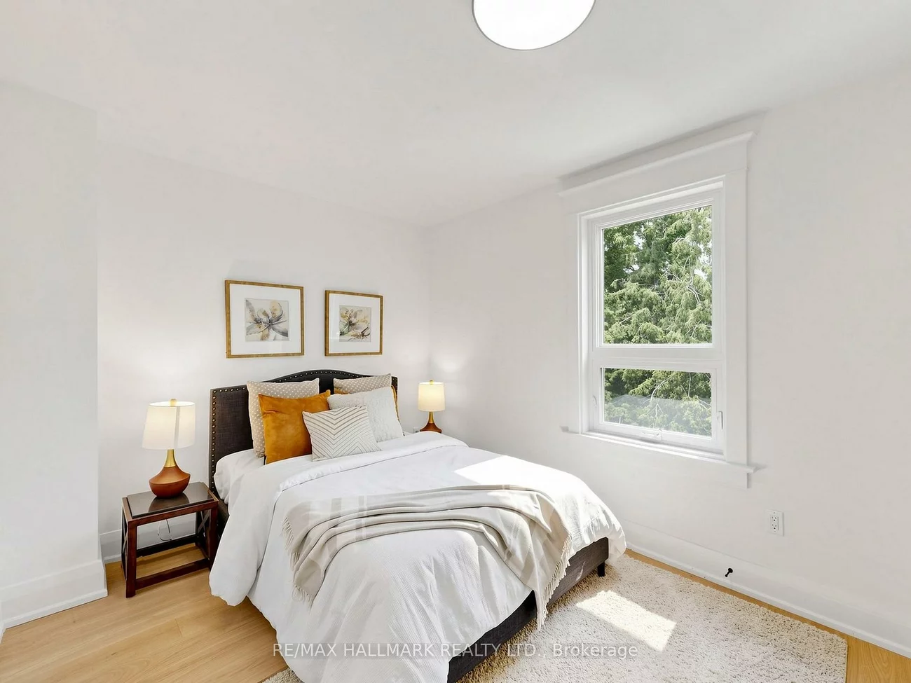 44, Queensdale, Danforth Village-East York, Toronto