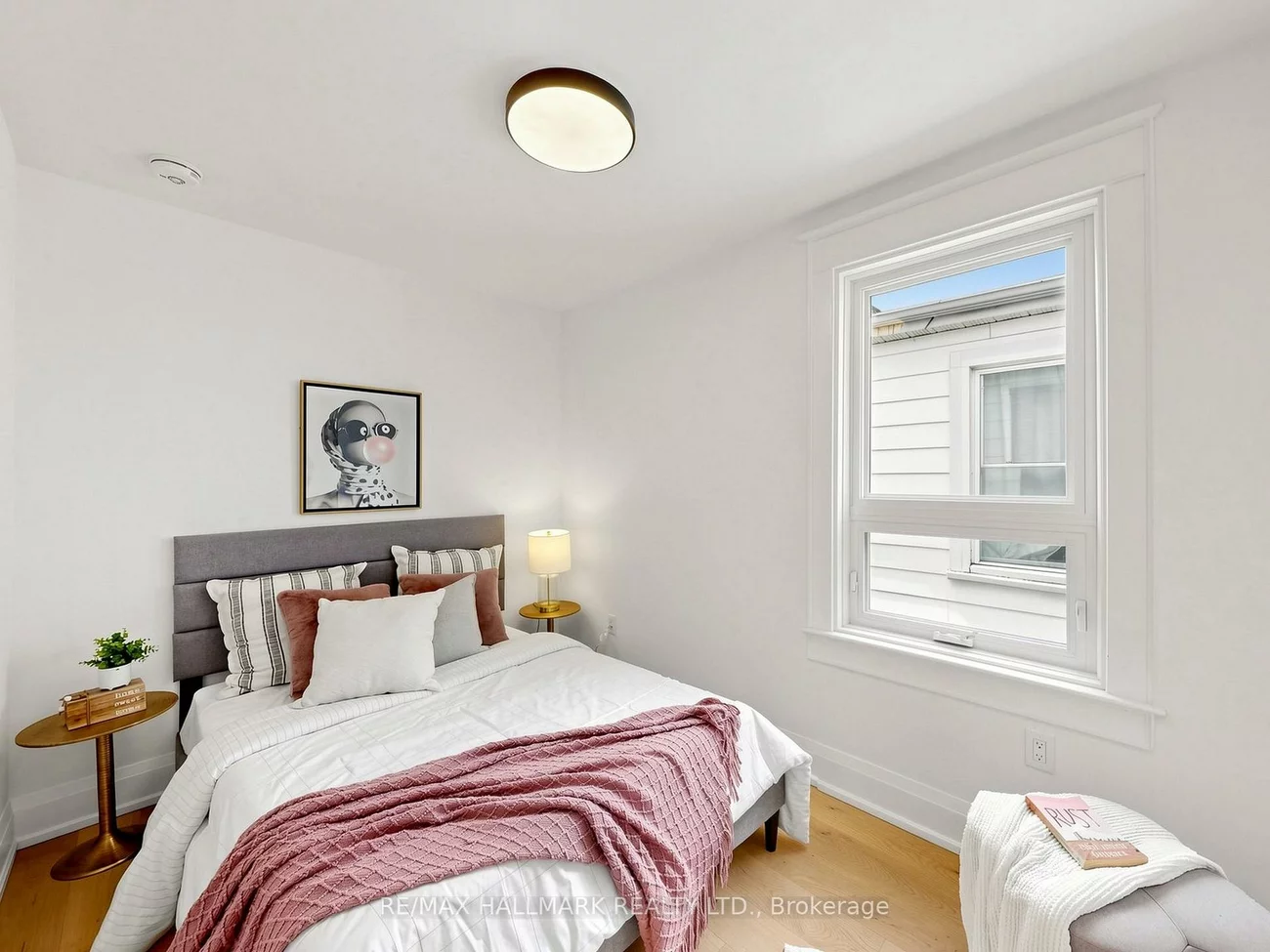 44, Queensdale, Danforth Village-East York, Toronto