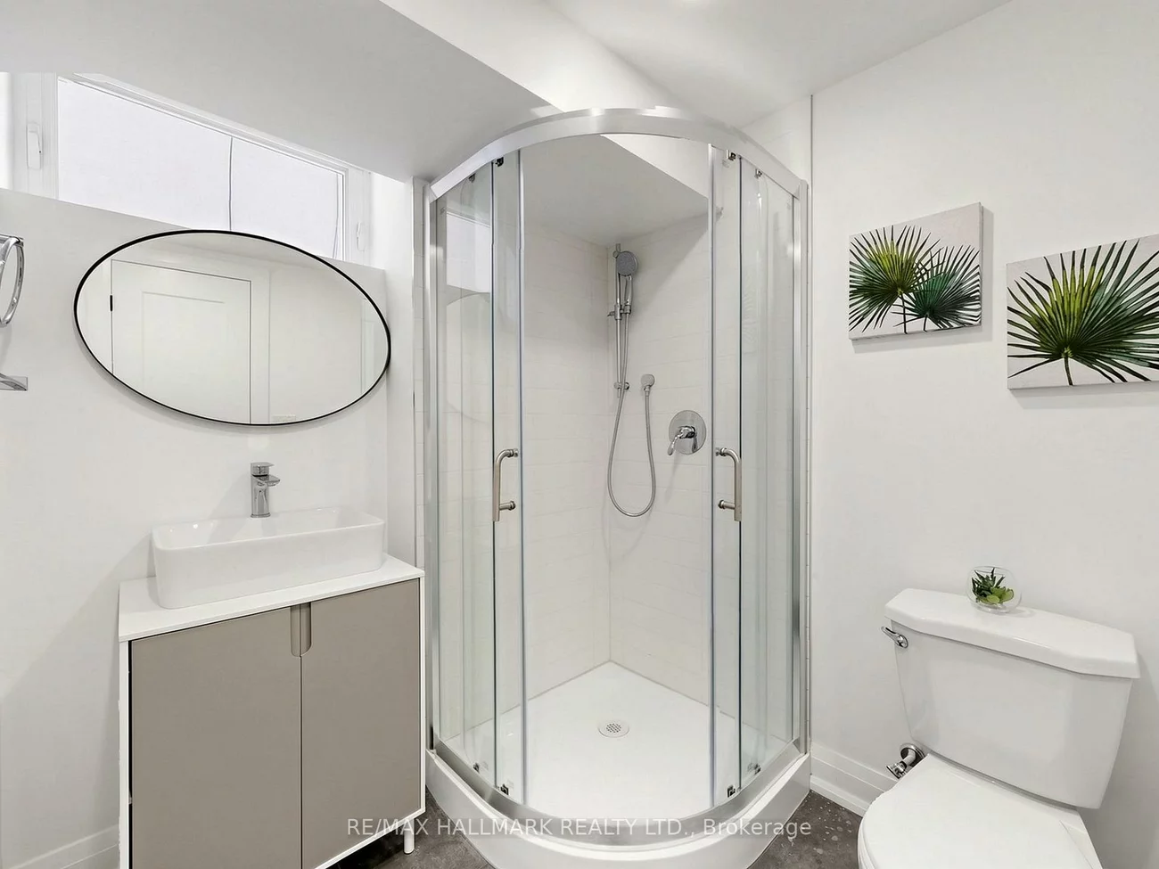 44, Queensdale, Danforth Village-East York, Toronto