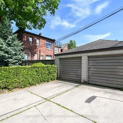 110-112, Dewhurst, Danforth, Toronto