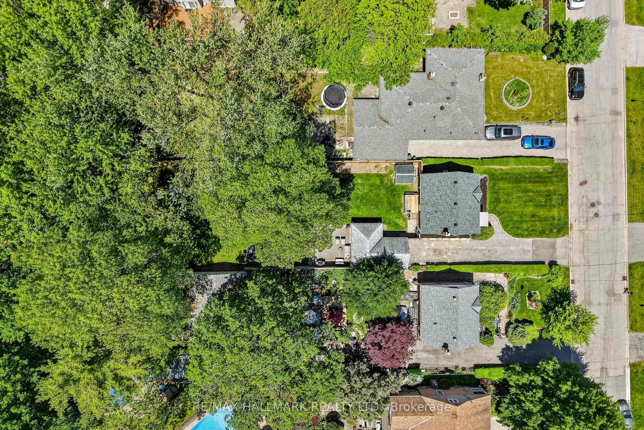 32, Rockwood, Cliffcrest, Toronto