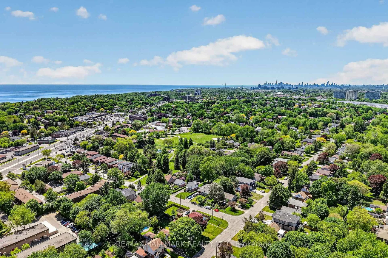 32, Rockwood, Cliffcrest, Toronto