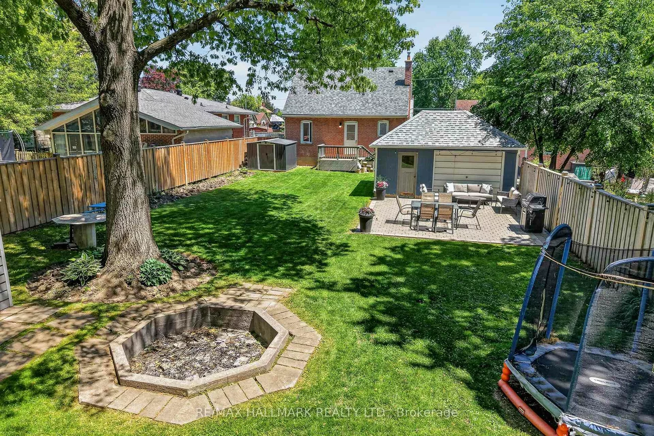 32, Rockwood, Cliffcrest, Toronto