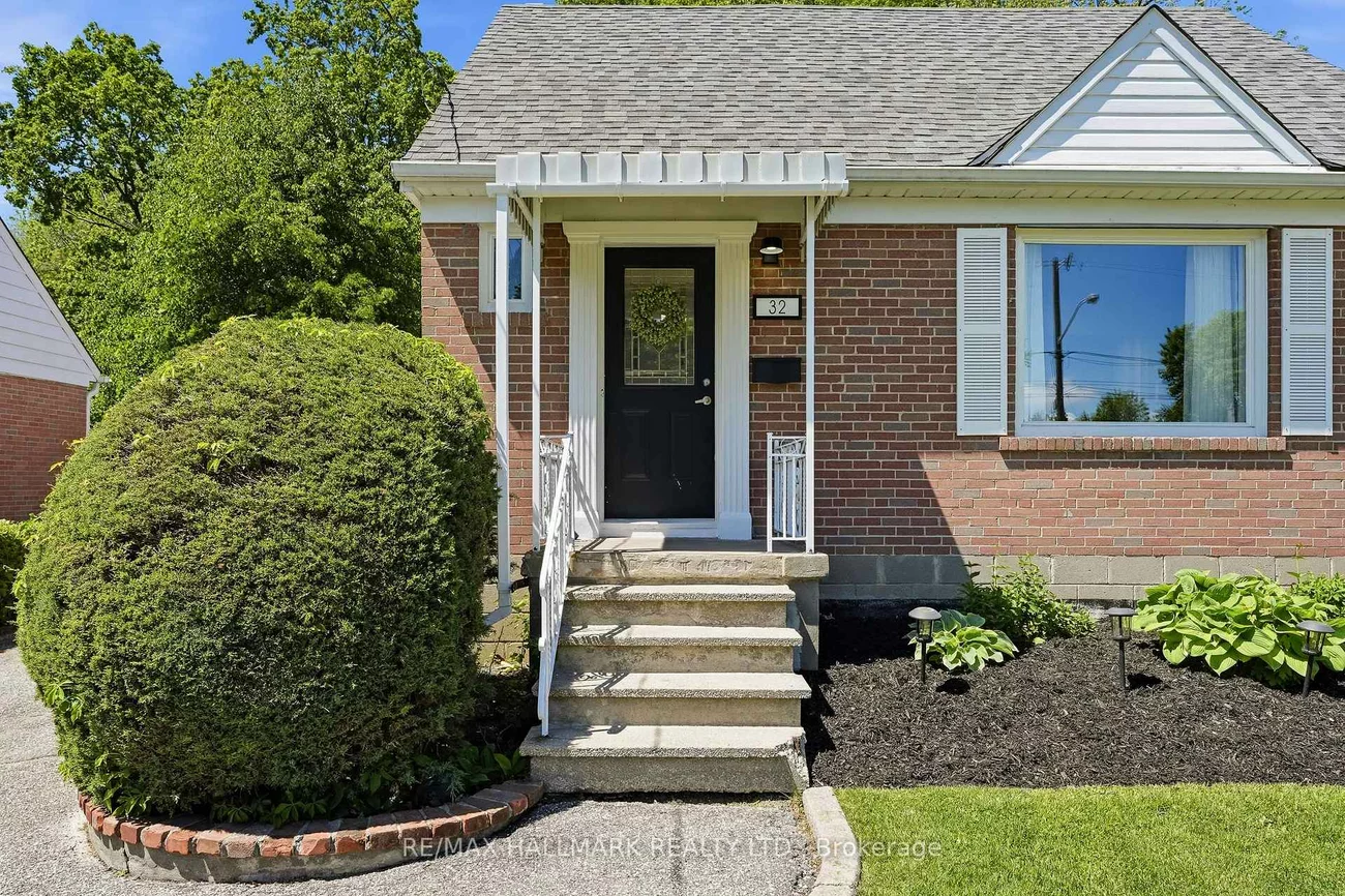 32, Rockwood, Cliffcrest, Toronto