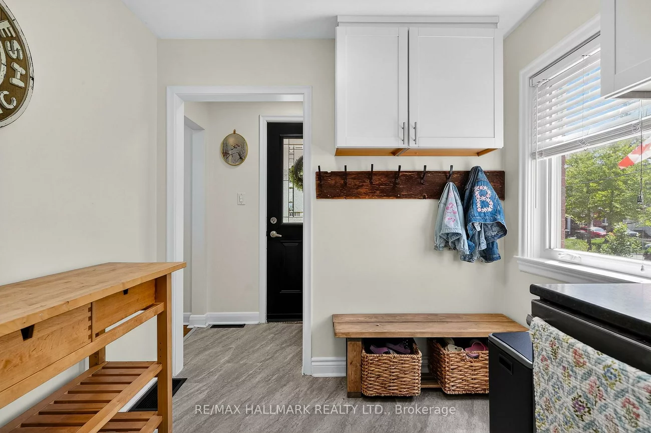 32, Rockwood, Cliffcrest, Toronto
